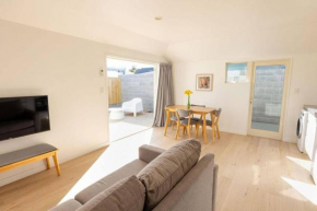 Mount Maunganui Self Contained Flat by the Beach